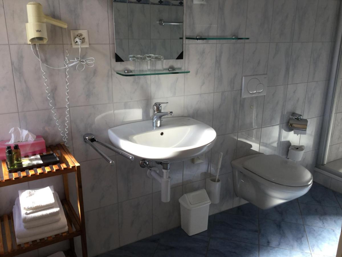 Hotel Restaurant Raben Linthal Luaran gambar